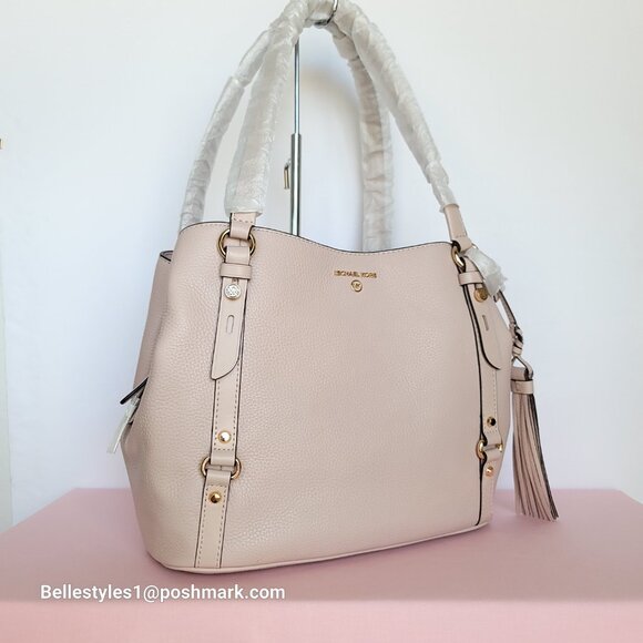 MICHAEL KORS Carrie Pebbled Leather Large Shoulder Tote- Soft Pink color⭐ - Picture 3 of 16